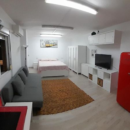 Estudio Frente A Estacion Maria Zambrano Málaga Esterno foto